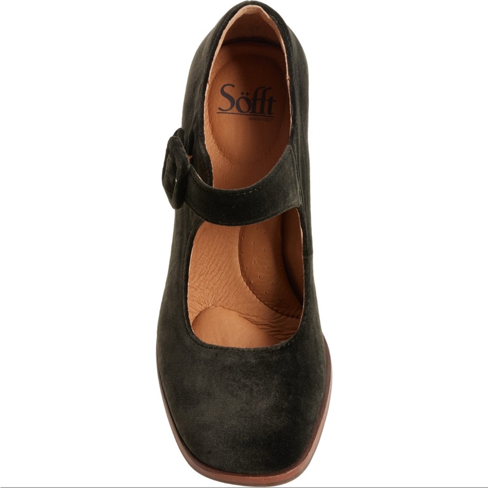 Women's Black Moss Mary Jane Shoes by Sofft, size 6.5